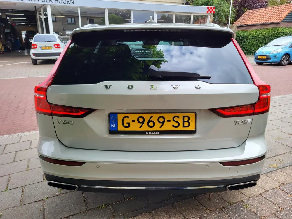 Volvo V60 2.0 T4 Inscription NAP garantie mogelijk t uit 2019, foto 4