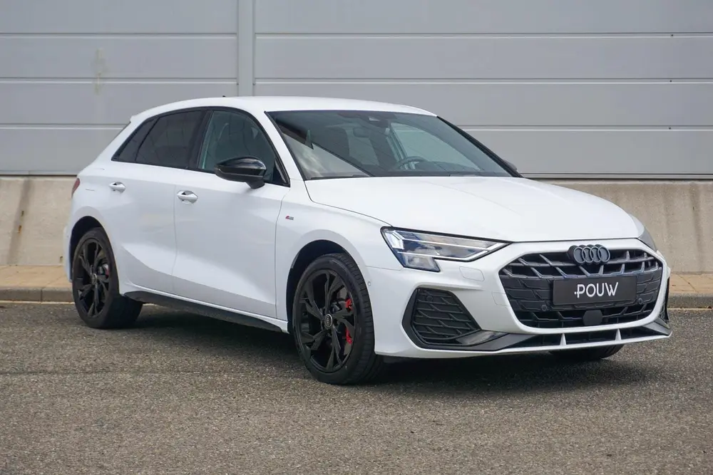 Audi A3 45 TFSIe 272pk S Edition Competition uit 2025, foto 8
