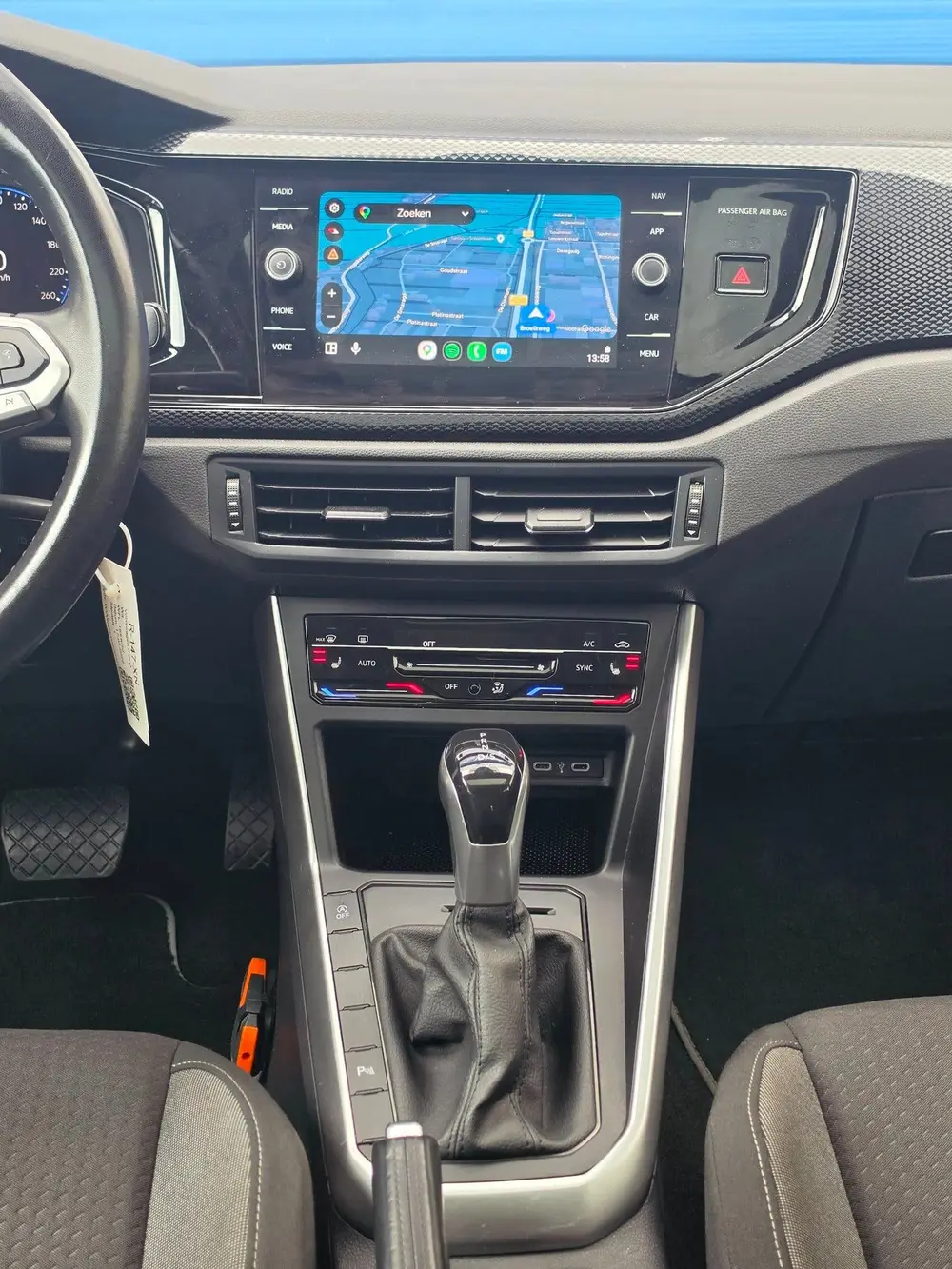 Volkswagen Polo 1.0 TSI R-Line Business AUTOMAAT/PANO/DIGITA uit 2022, foto 17