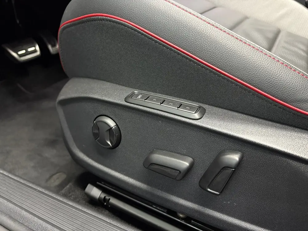 Volkswagen Golf GTI 2.0 Pano Headup Leer uit 2025, foto 8