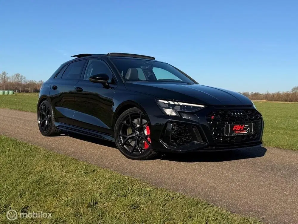 Audi RS3 2.5 TFSI RS3 Full option PANO uit 2022, foto 2