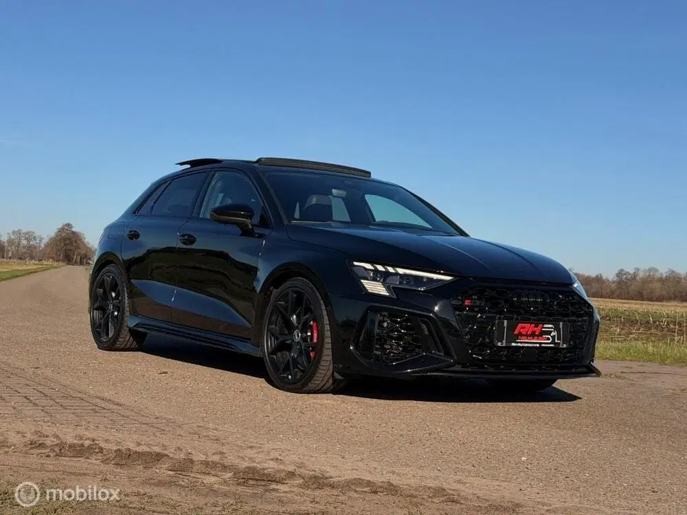Audi RS3 2.5 TFSI RS3 Full option PANO uit 2022, foto 3