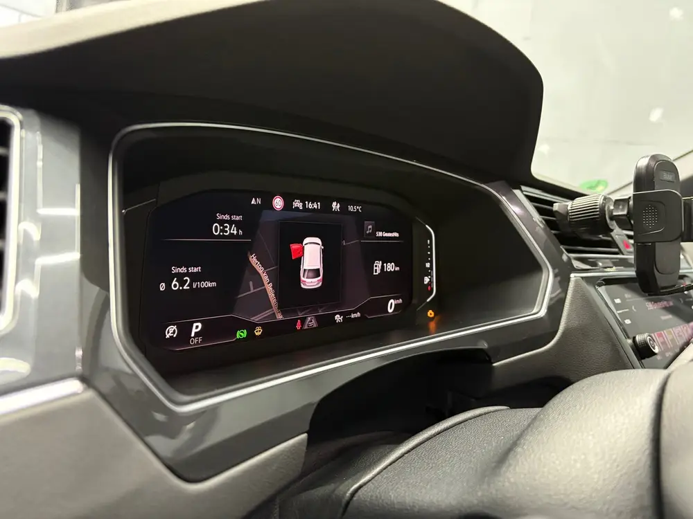 Volkswagen Tiguan 1.4 TSI eHybrid R-Line Business+ uit 2022, foto 14
