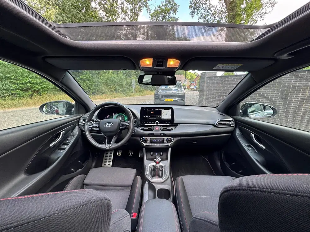 Hyundai i30 1.5 T-GDi 160PK MHEV N Line NARDO GREY PAN uit 2021, foto 11