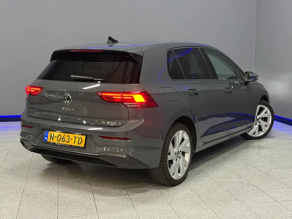 Volkswagen Golf 1.0 eTSI Life Adaptive Cruise|Carplay/Andr uit 2022, foto 2