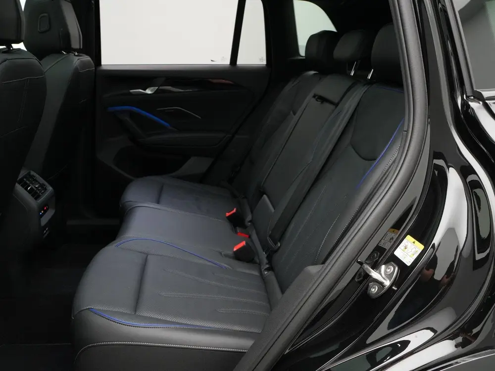 Volkswagen Tiguan 1.5 eHybrid 272PK R-Line Edition | Panoram uit 2025, foto 20