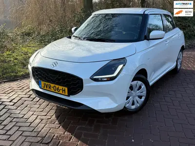 Suzuki Swift 1.2 Comfort Smart Hybrid 1 Eig. b.j.1-2025 uit 2025