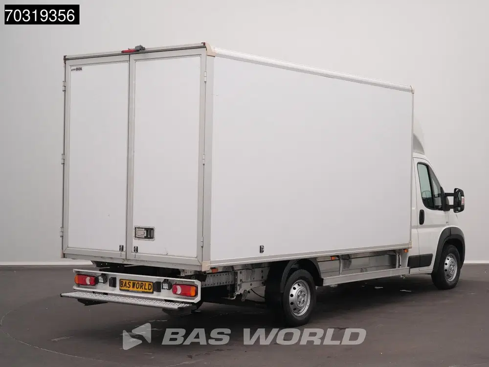 Peugeot Boxer Bakwagen Achterdeuren 140PK Navigatie Ca uit 2021, foto 2