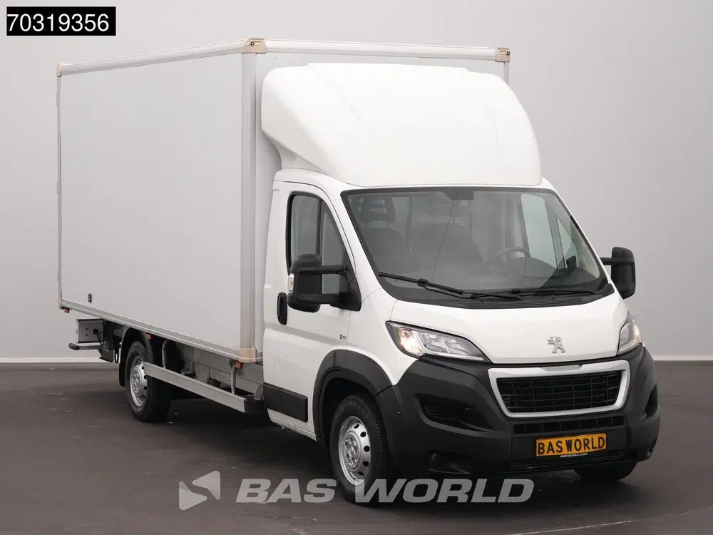 Peugeot Boxer Bakwagen Achterdeuren 140PK Navigatie Ca uit 2021, foto 6