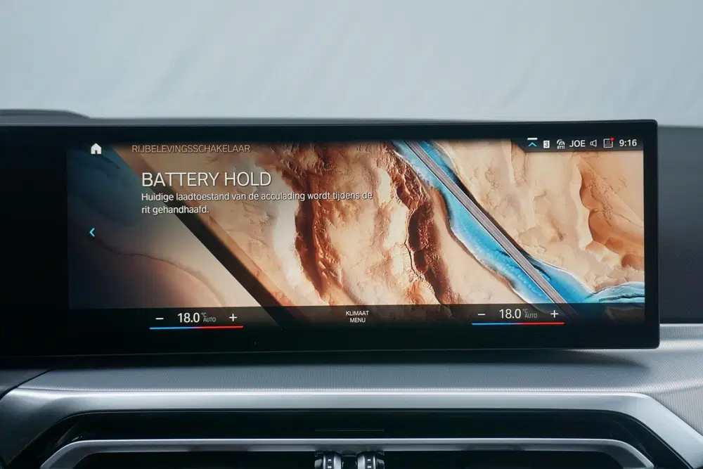 BMW 3-serie Touring 320e uit 2024, foto 19
