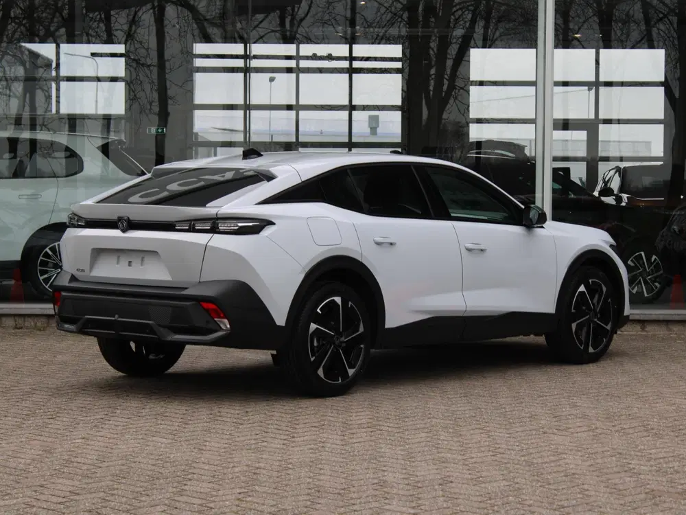 Peugeot 408 1.2 Hybrid 145 e-DCS6 Allure VOORRAAD KORT uit 2026, foto 5