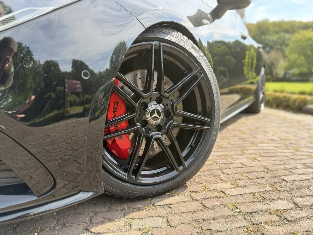 Mercedes-Benz CLA AMG 35 4MATIC Premiu uit 2020, foto 2