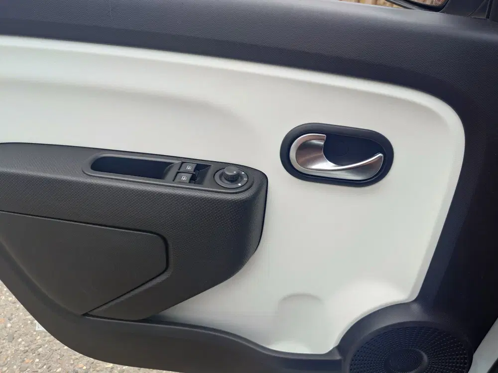 Renault Twingo 1.0 SCe Collection uit 2019, foto 16