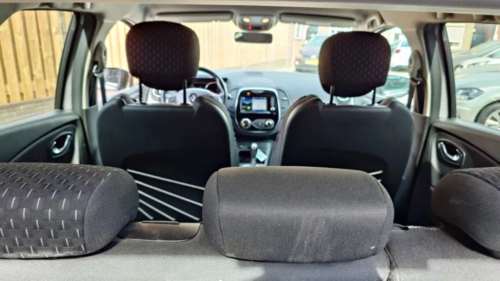 Renault Captur 1.3 TCe Intens Automaat uit 2019, foto 12