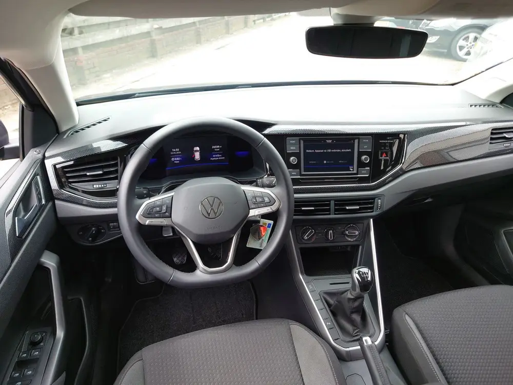 Volkswagen POLO 1.0 TSI Life, App connect, Adaptive Cruise uit 2022, foto 9