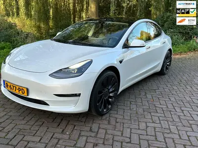 Tesla Model 3 Performance 513 pk Carplay autopilot 1 Eig uit 2021