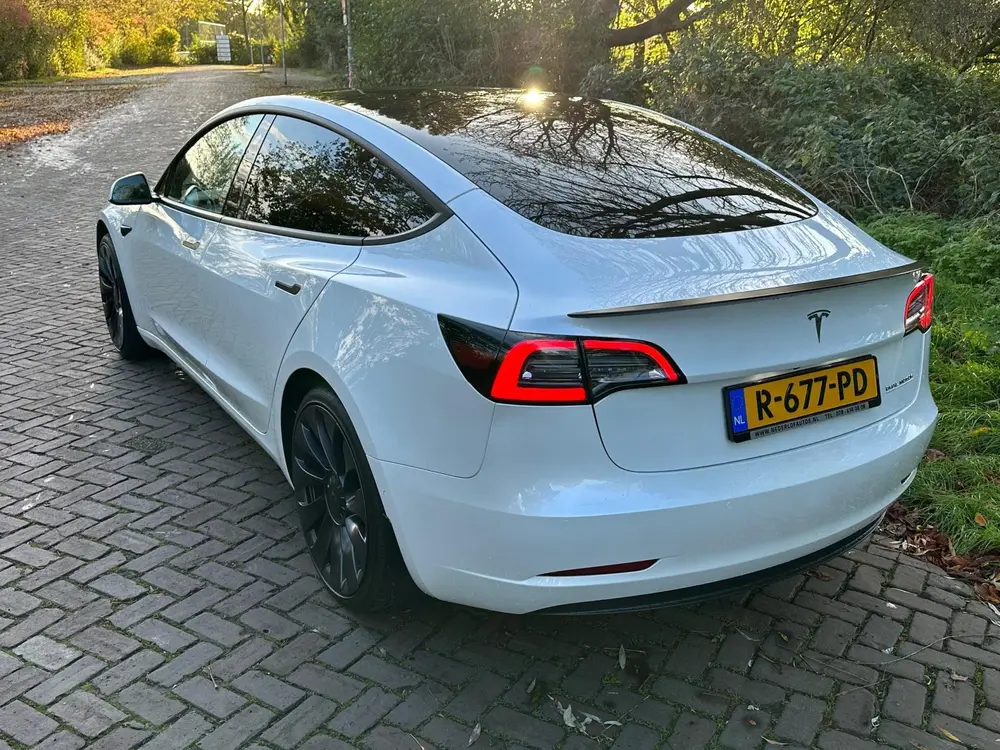 Tesla Model 3 Performance 513 pk Carplay autopilot 1 Eig uit 2021, foto 17