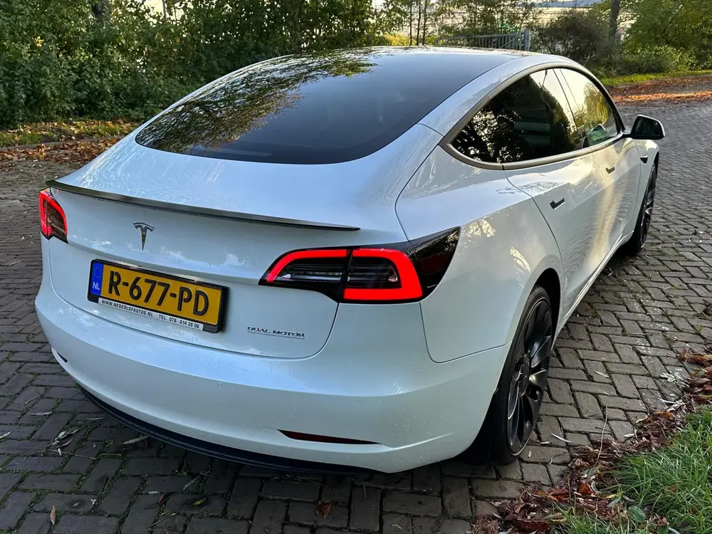 Tesla Model 3 Performance 513 pk Carplay autopilot 1 Eig uit 2021, foto 18