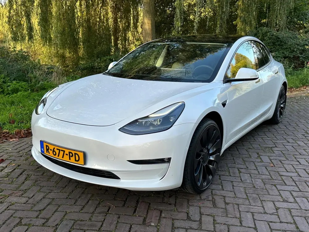 Tesla Model 3 Performance 513 pk Carplay autopilot 1 Eig uit 2021, foto 20