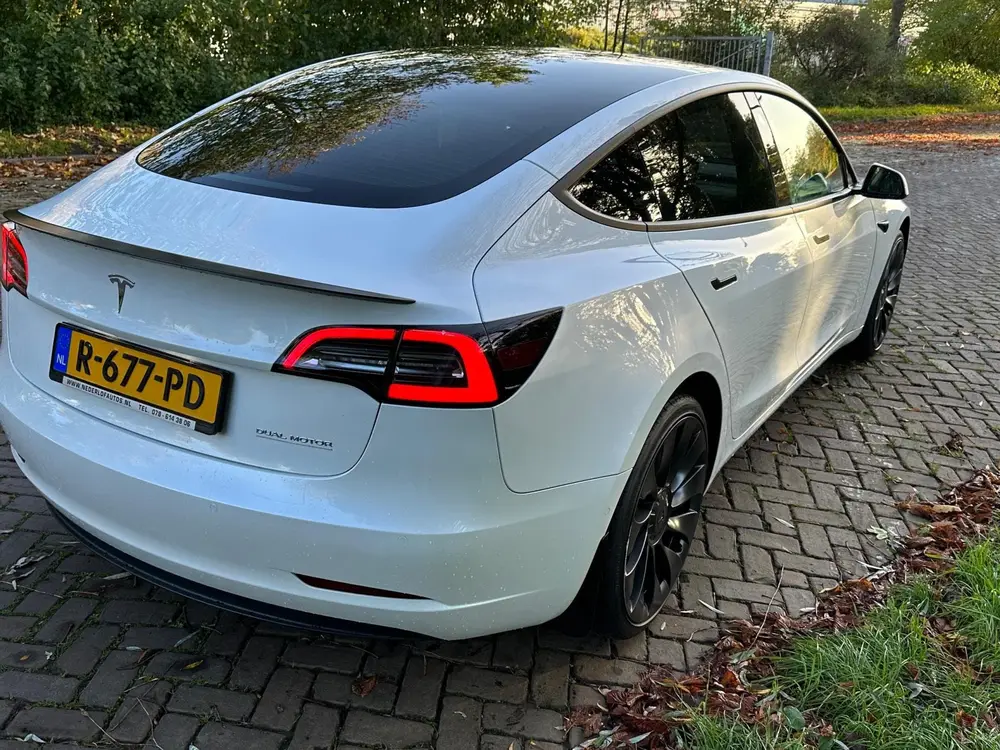 Tesla Model 3 Performance 513 pk Carplay autopilot 1 Eig uit 2021, foto 4