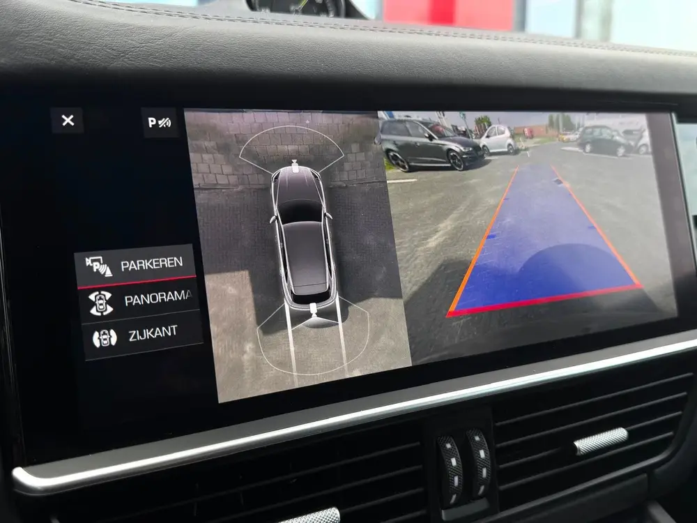 Porsche Cayenne 3.0 E-Hybrid uit 2020, foto 19