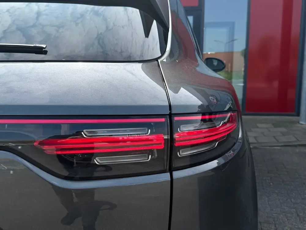 Porsche Cayenne 3.0 E-Hybrid uit 2020, foto 6