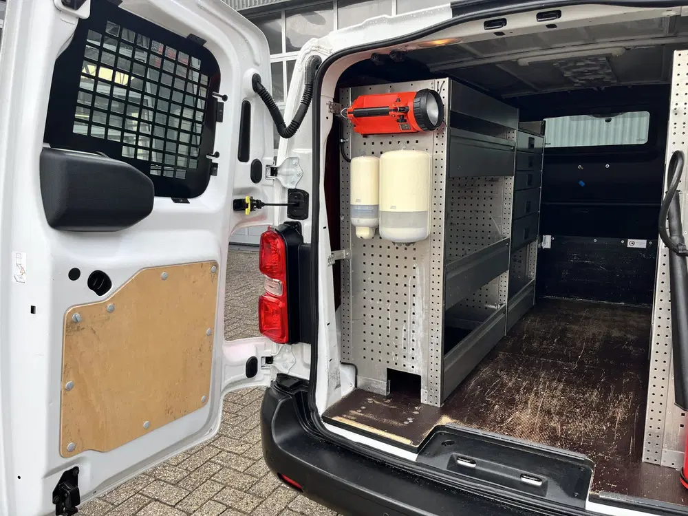 Citroën Jumpy 1.6 HDI Airco Cruise control Trekhaak 2000 uit 2019, foto 15