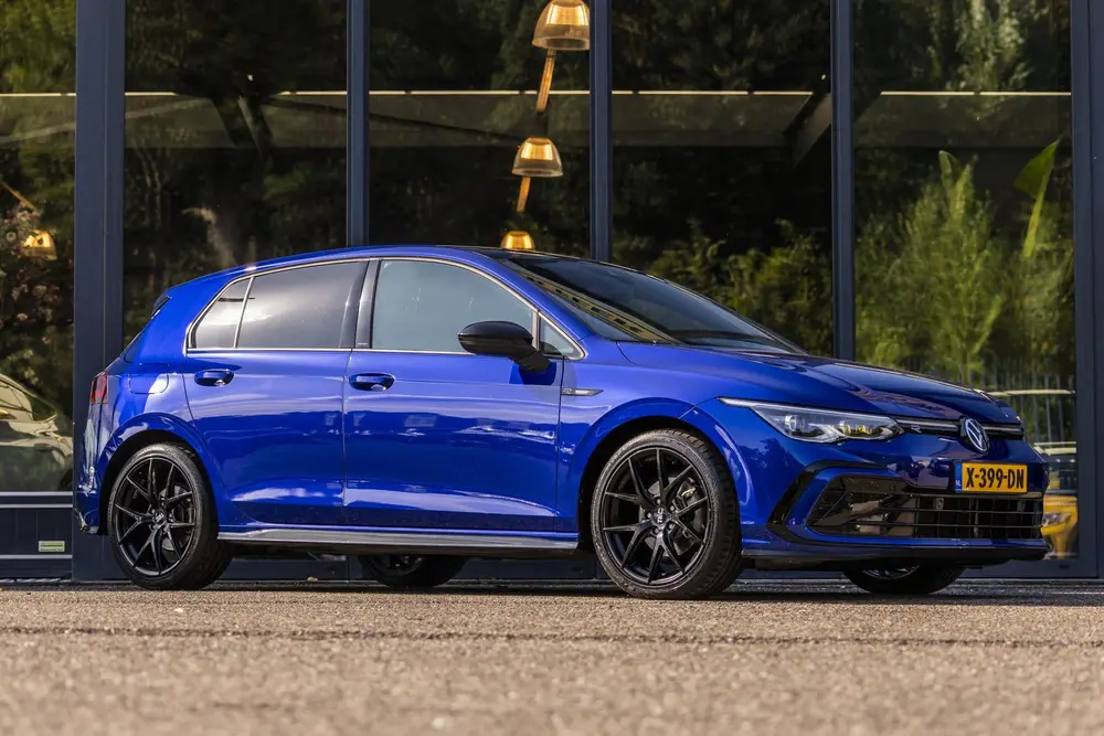 Volkswagen Golf 1.5 TSI R-Line | Harman Kardon | Panoramadak uit 2022