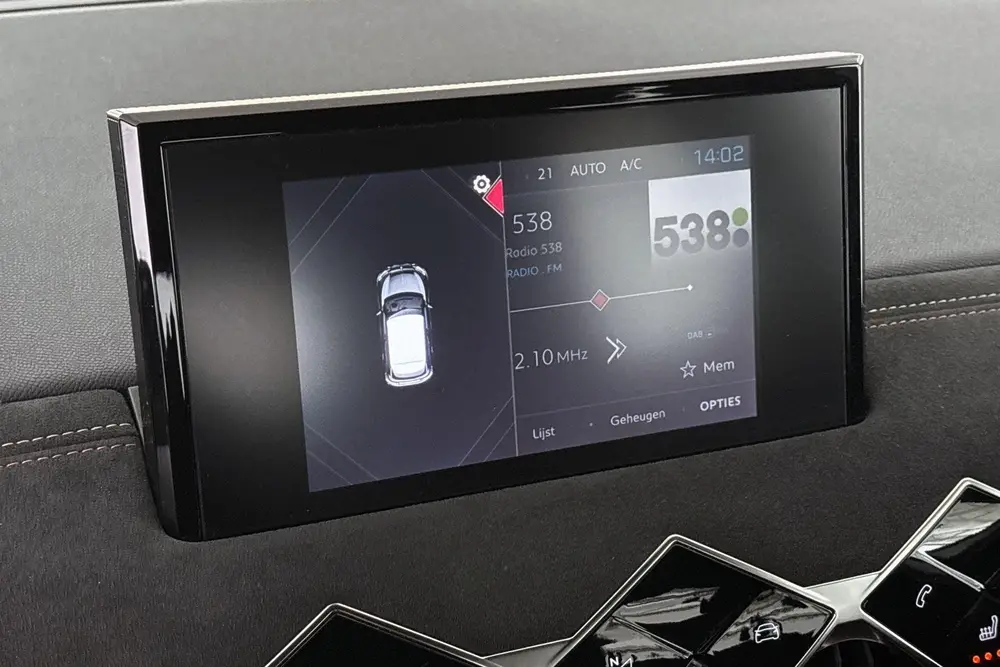 DS Automobiles DS 3 Crossback DS 3 Crossback E-Tense Performance Line 50 uit 2023, foto 16