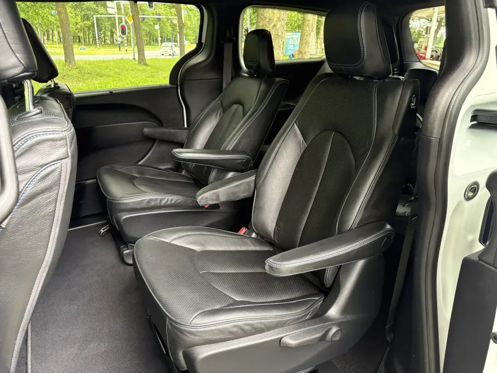 Chrysler Pacifica 3.6 V6 Hybrid Touring (bj 2019, automaat) uit 2019, foto 15