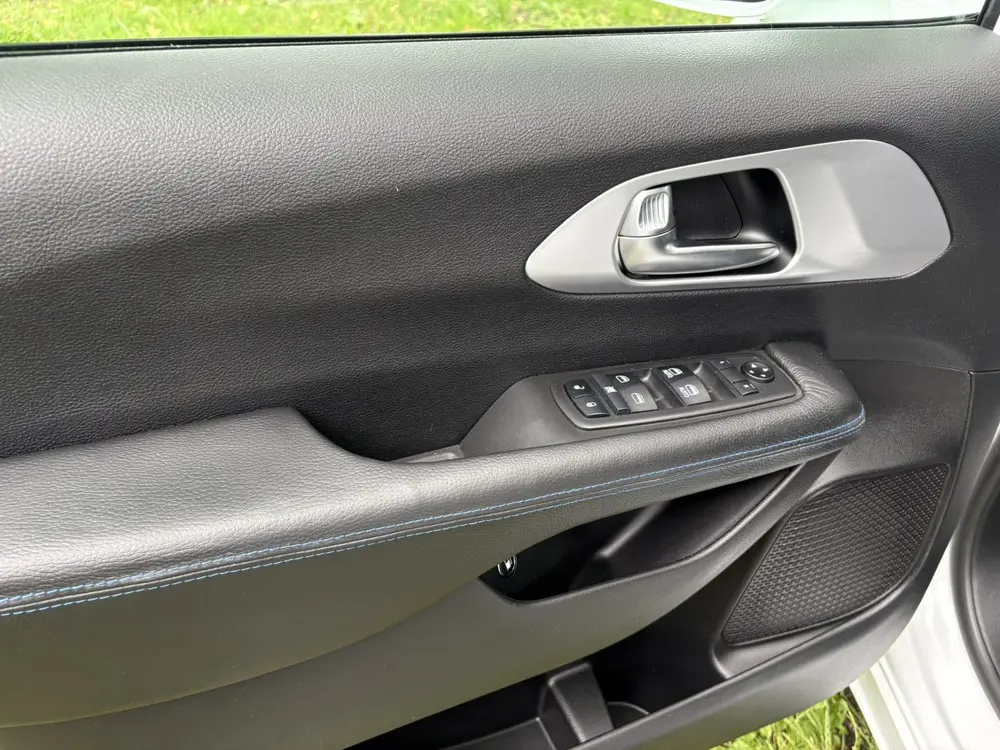 Chrysler Pacifica 3.6 V6 Hybrid Touring (bj 2019, automaat) uit 2019, foto 8