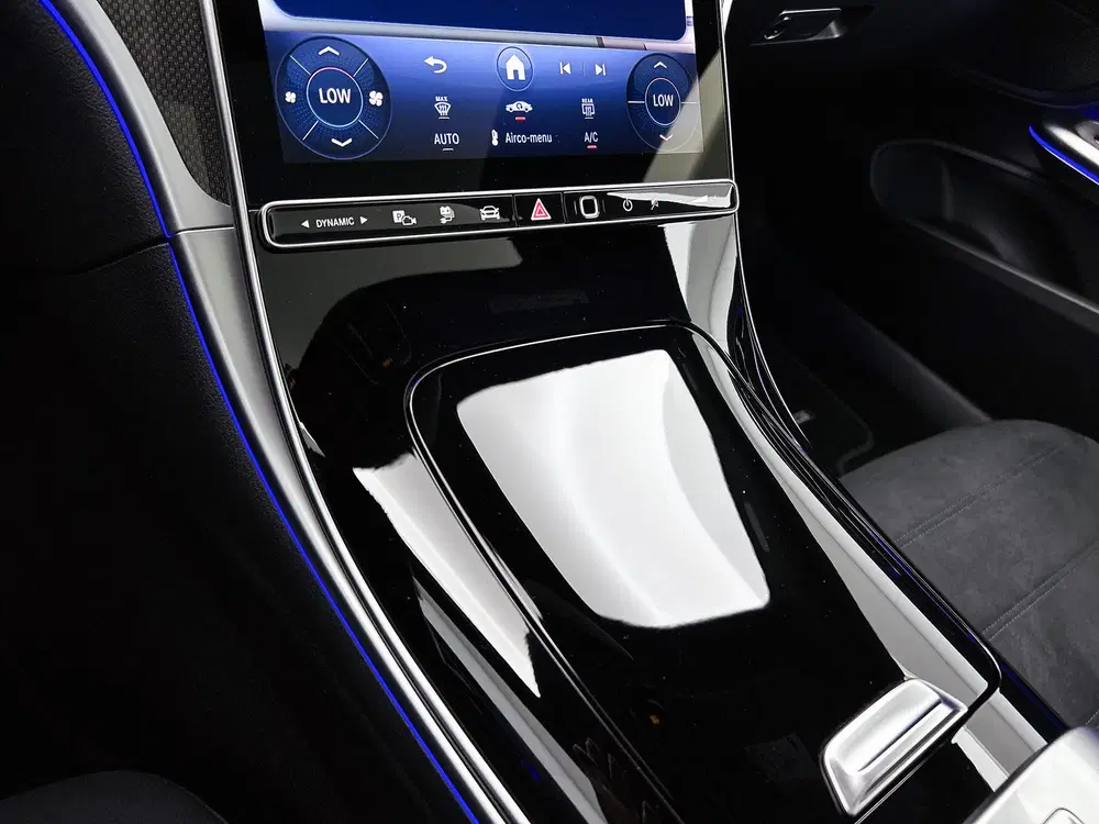 Mercedes-Benz CLE CLE Coupé 300 e AMG Plug-In Hybride uit 2025, foto 11
