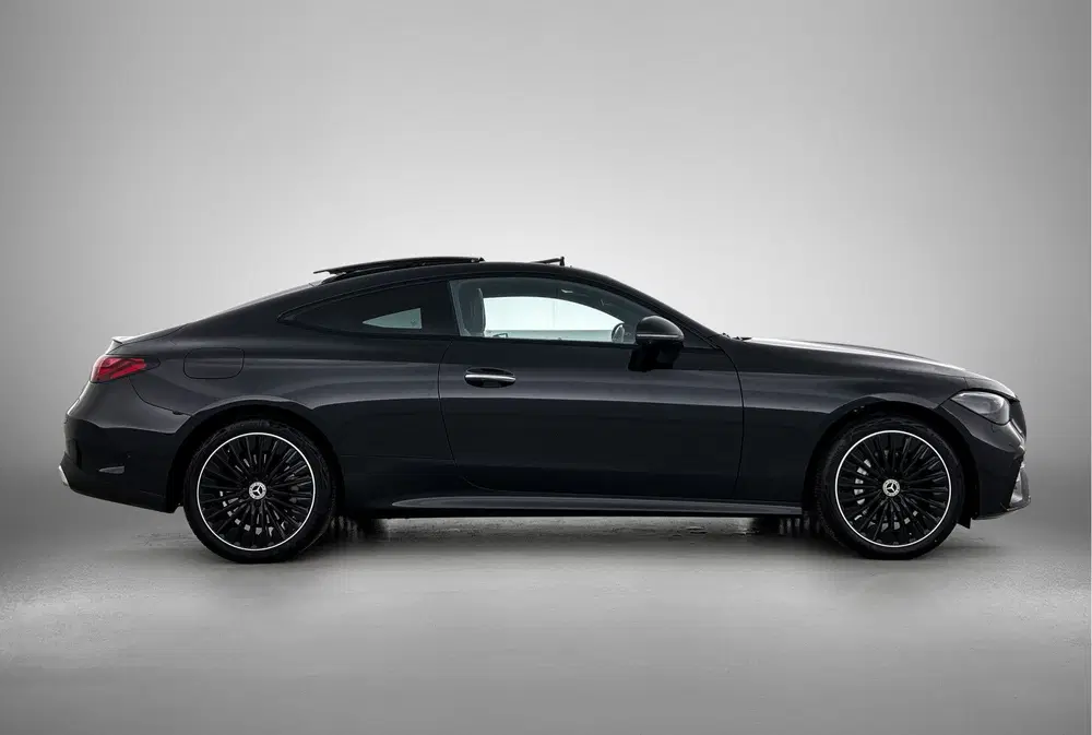 Mercedes-Benz CLE CLE Coupé 300 e AMG Plug-In Hybride uit 2025, foto 13