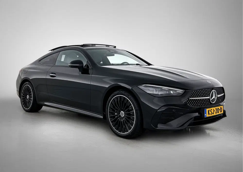 Mercedes-Benz CLE CLE Coupé 300 e AMG Plug-In Hybride uit 2025, foto 14