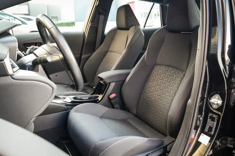 Toyota Corolla 1.8 Hybrid Active uit 2022, foto 13