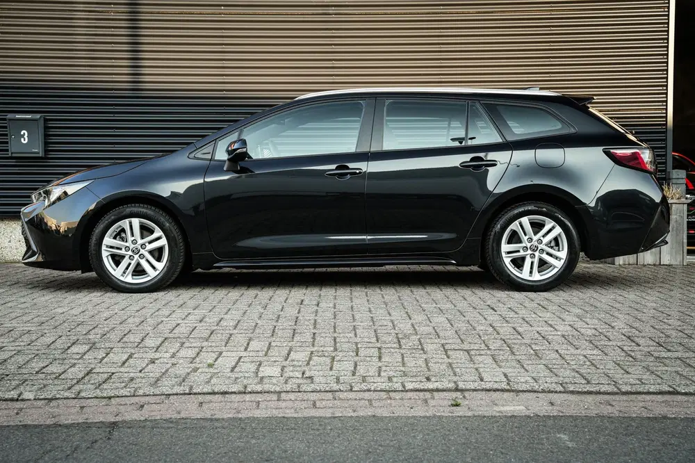 Toyota Corolla 1.8 Hybrid Active uit 2022, foto 16