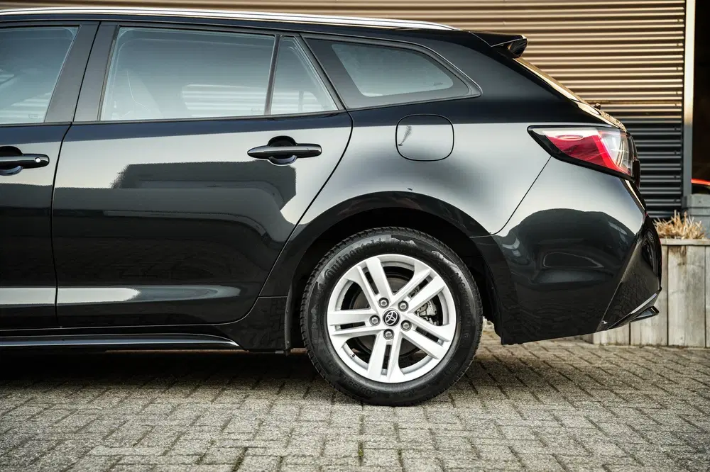 Toyota Corolla 1.8 Hybrid Active uit 2022, foto 18