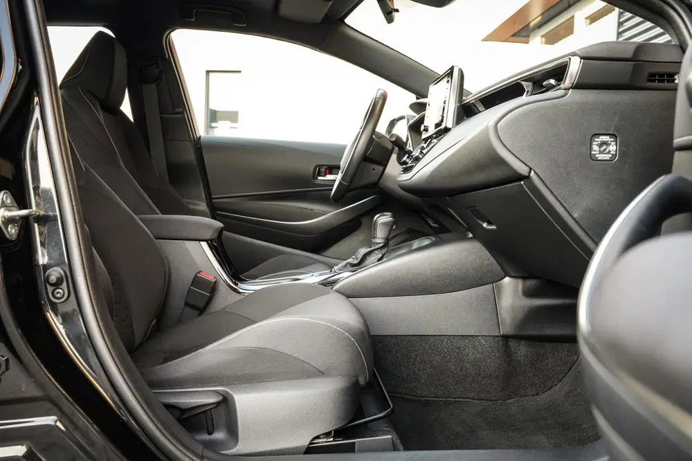 Toyota Corolla 1.8 Hybrid Active uit 2022, foto 6