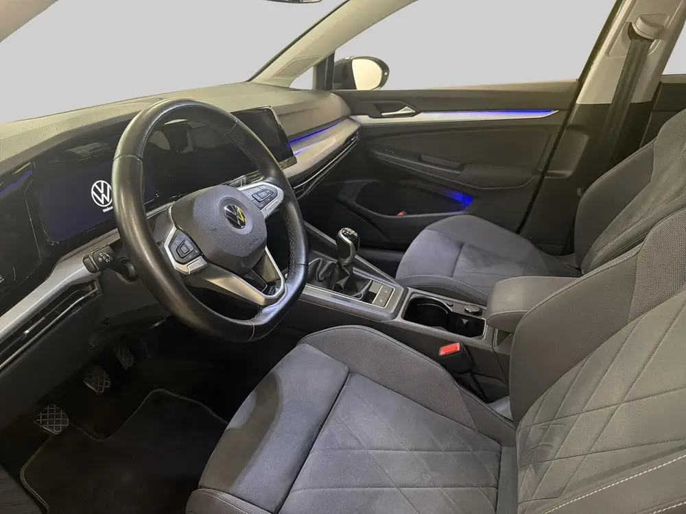 Volkswagen Golf Variant 1.0 TSI Life Business uit 2021, foto 4