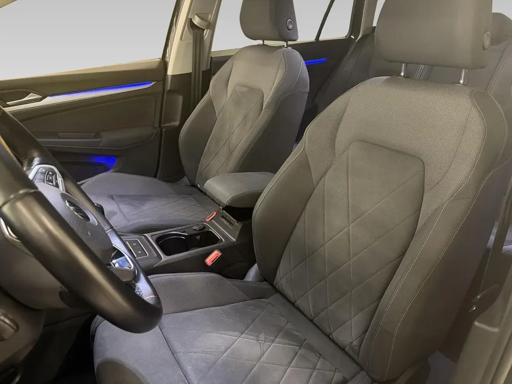 Volkswagen Golf Variant 1.0 TSI Life Business uit 2021, foto 5