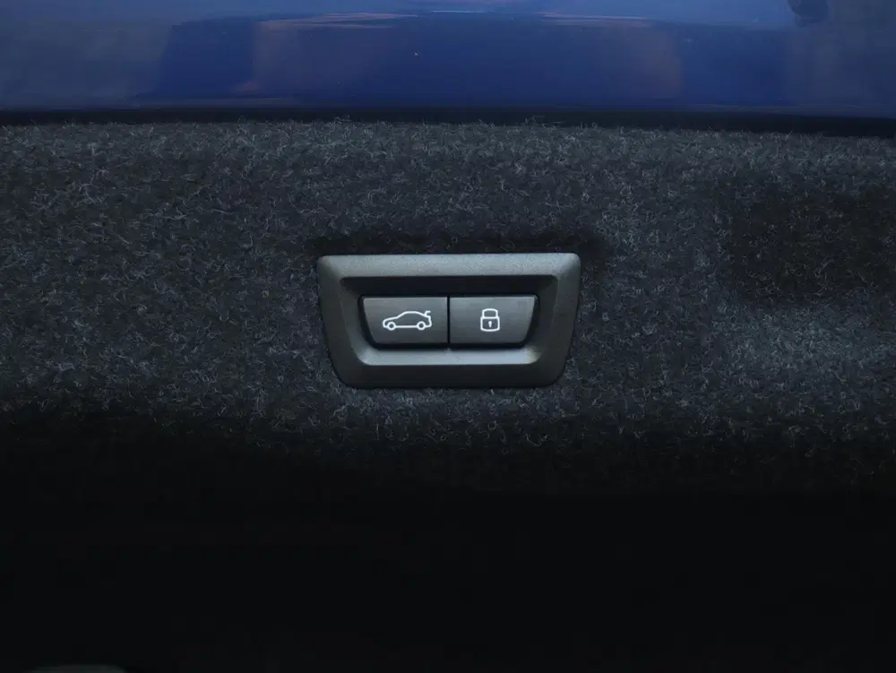 BMW M5 Sedan uit 2025, foto 12