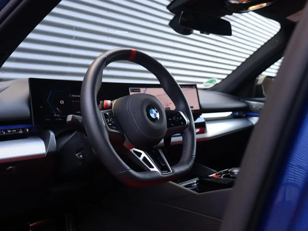 BMW M5 Sedan uit 2025, foto 15