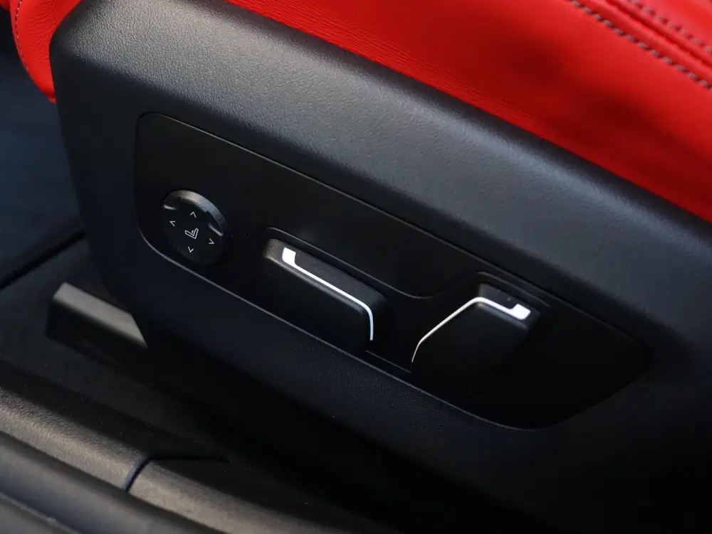 BMW M5 Sedan uit 2025, foto 16