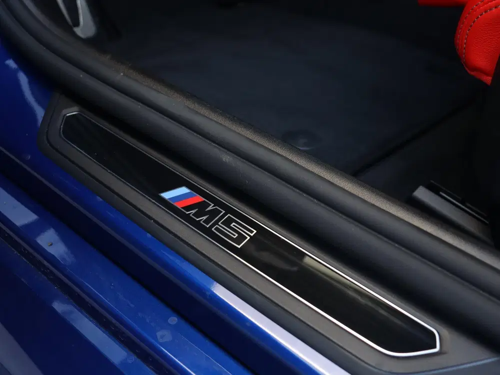 BMW M5 Sedan uit 2025, foto 17