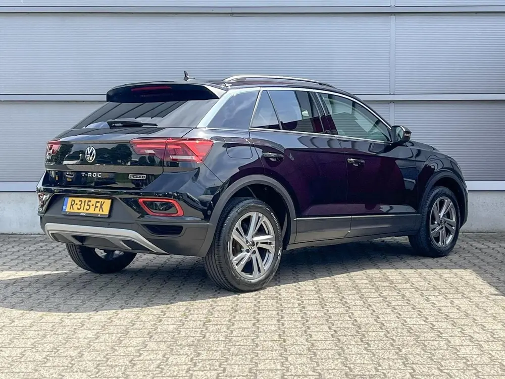 Volkswagen T-Roc 1.0 TSI 110pk 75 Edition | Navigatie | Came uit 2022, foto 2