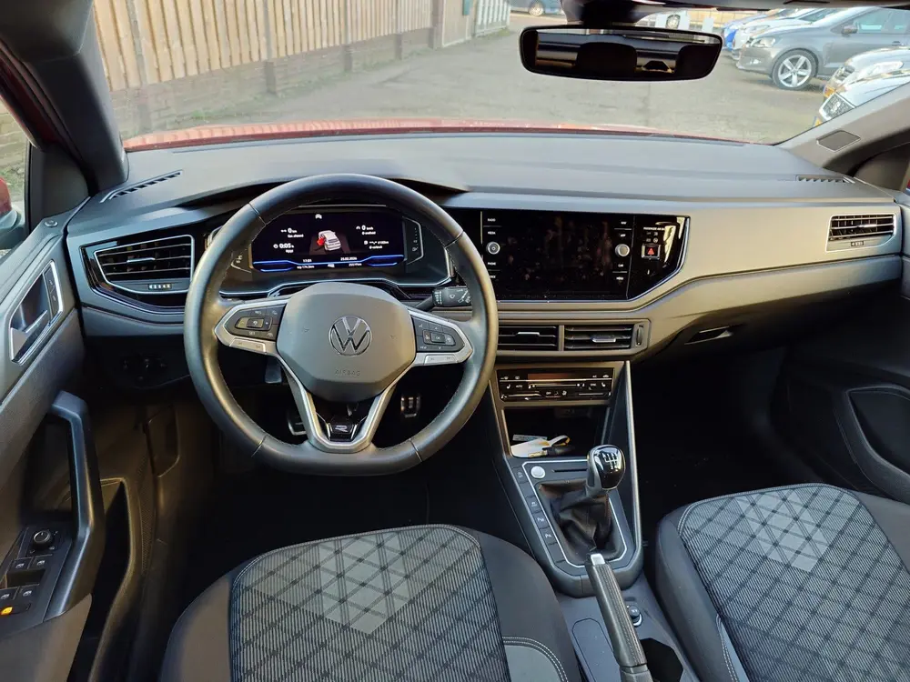 Volkswagen Taigo 1.0 TSI R-Line, 1e eigenaar, Panodak, Carpl uit 2022, foto 10