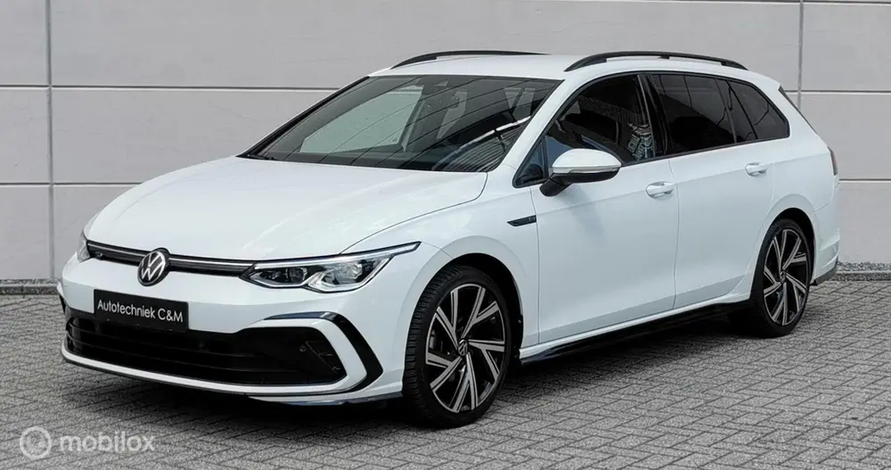 Volkswagen Golf Variant 1.5 eTSI R-LINE/150PK/DSG/ACC/DCC/IQ uit 2021, foto 2