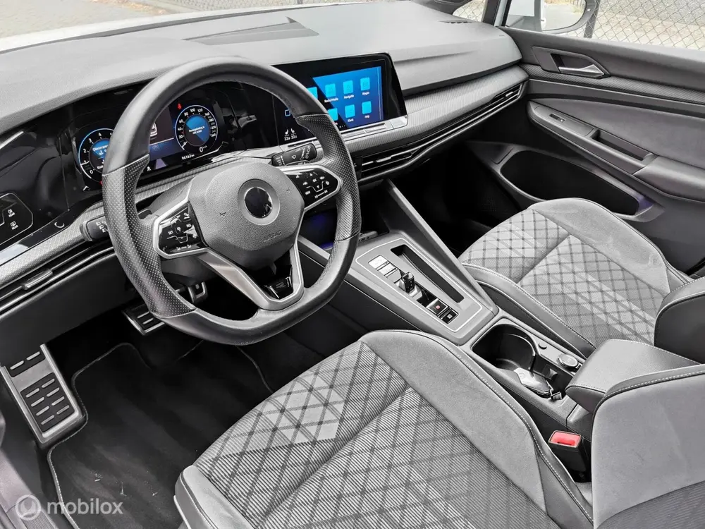 Volkswagen Golf Variant 1.5 eTSI R-LINE/150PK/DSG/ACC/DCC/IQ uit 2021, foto 6