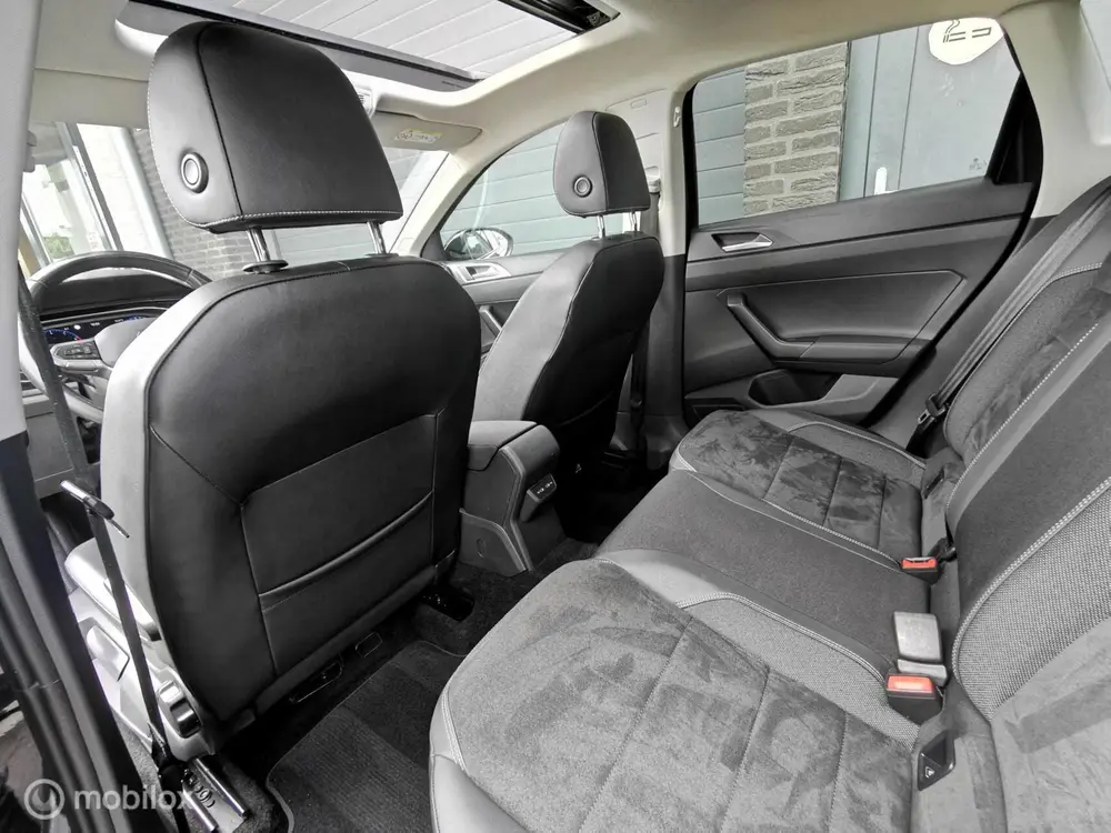 Volkswagen Taigo 1.5 TSI STYLE 150PK/DSG/PANO/CAMERA/ACC/VOL uit 2022, foto 10