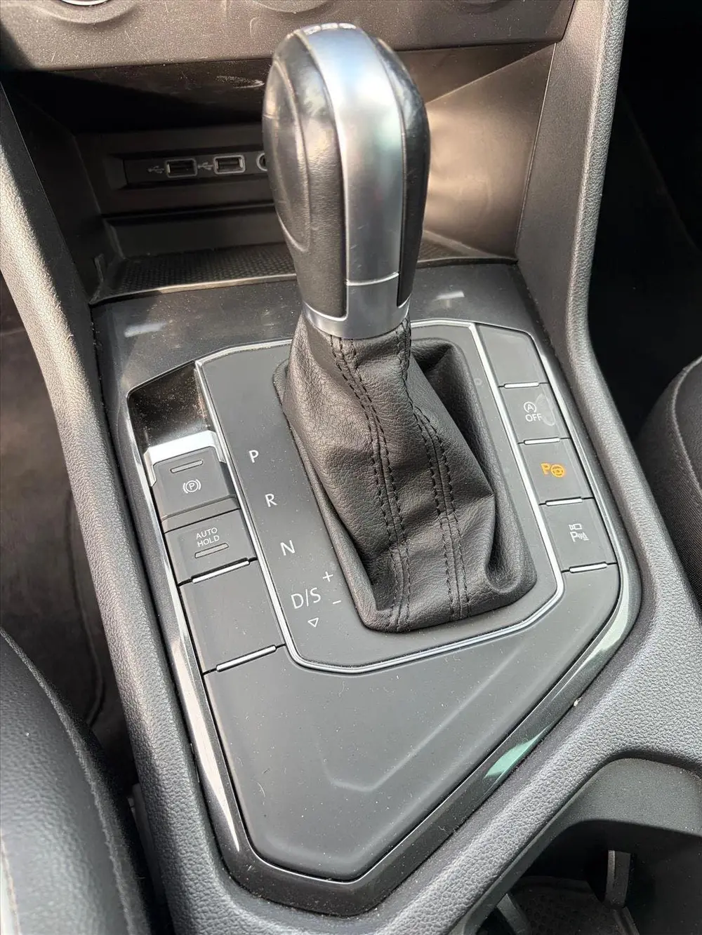 VOLKSWAGEN Tiguan 1.5 TSI ACT 150pk DSG Comfortline Business uit 2019, foto 17